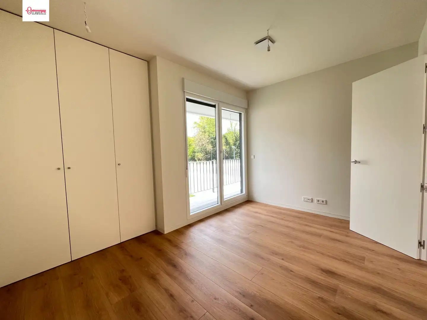 Dormitori de Casa o xalet en venda en Burgos amb Calefacció, Jardí privat i Terrassa