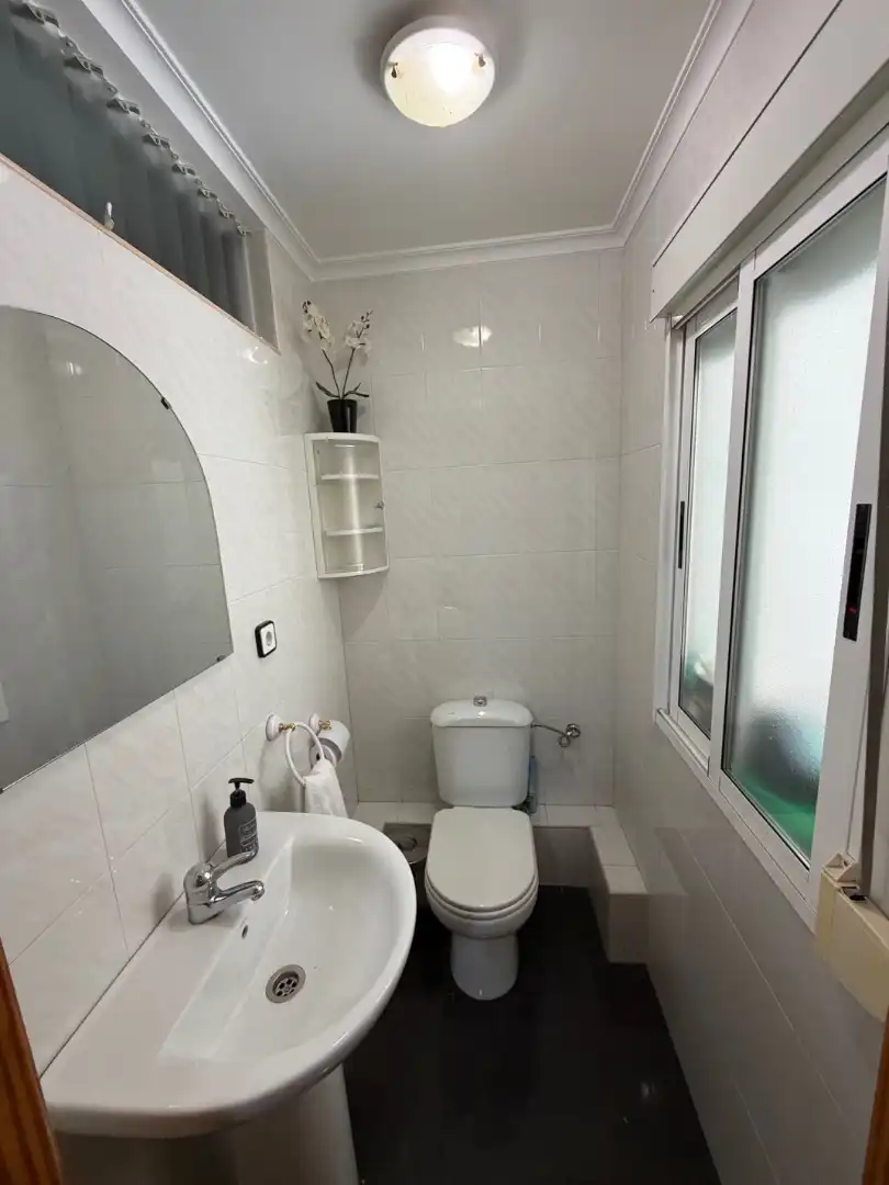 Badezimmer von Wohnung zur Miete in Puertollano mit Heizung und Möbliert