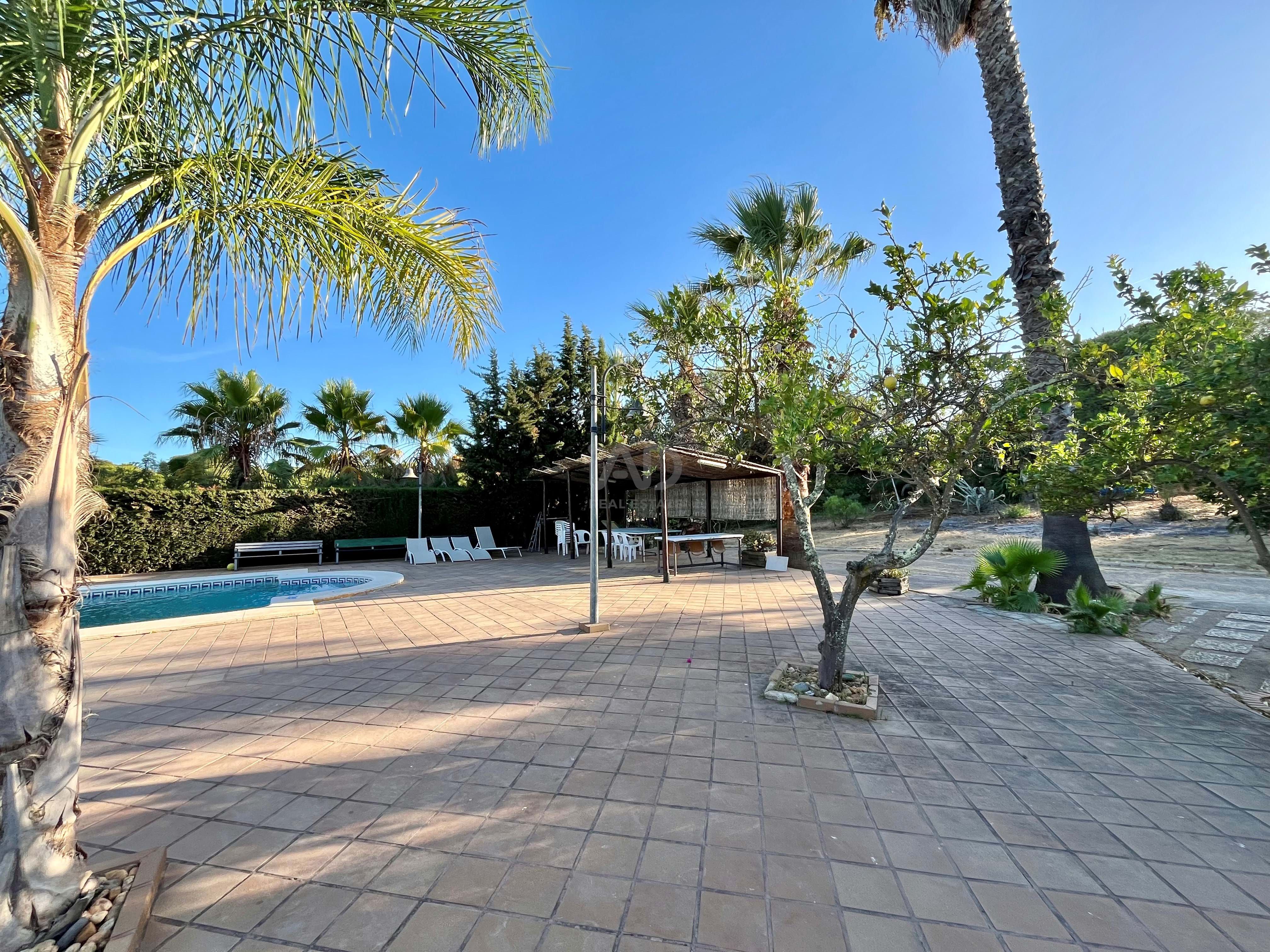 Jardí de Finca rústica en venda en Ayamonte amb Calefacció i Piscina