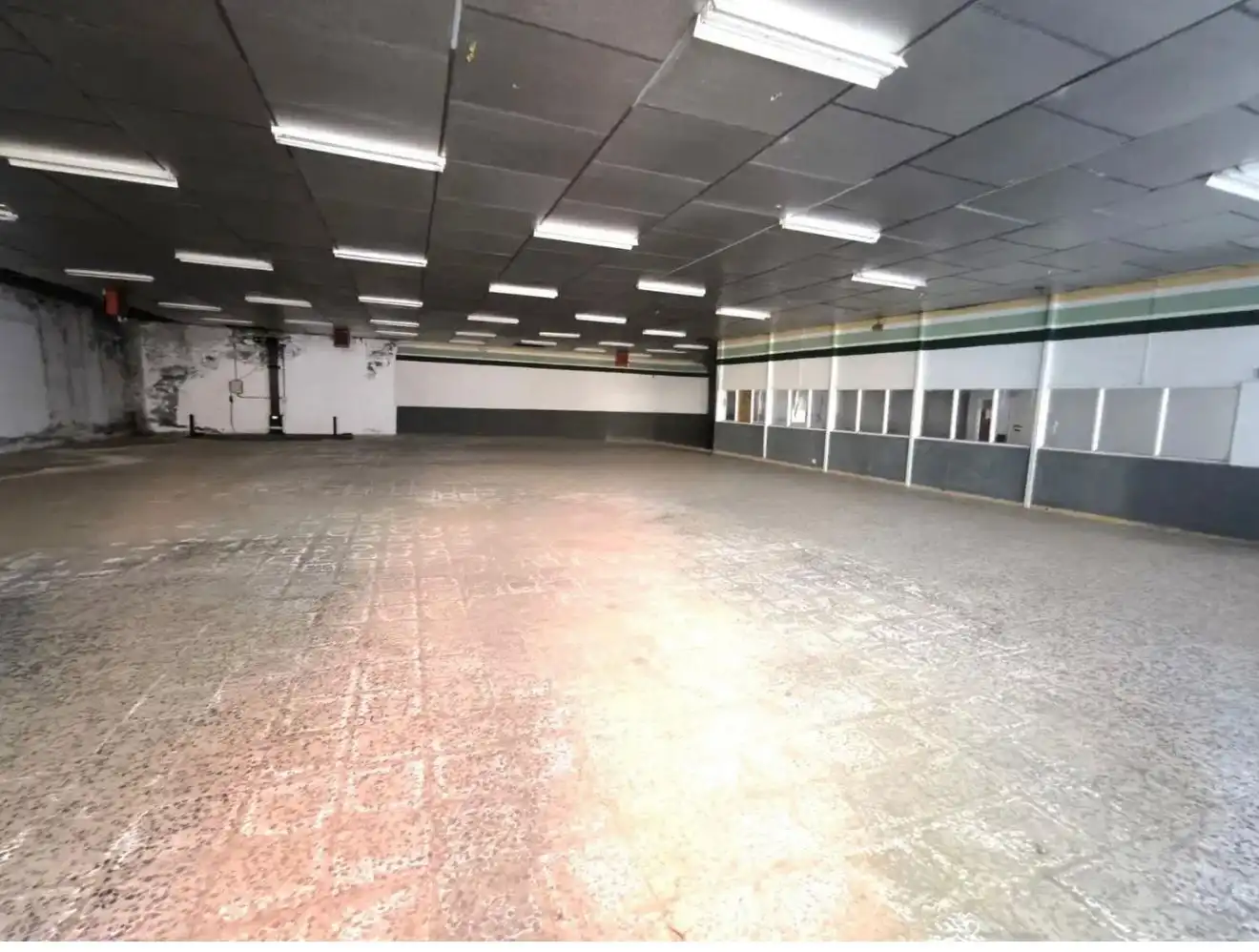 Industrial buildings for rent in Villaquilambre  with Heating