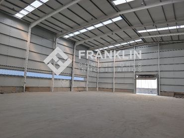 Nave industrial con ascensore in affitto a Carrer dels Motors