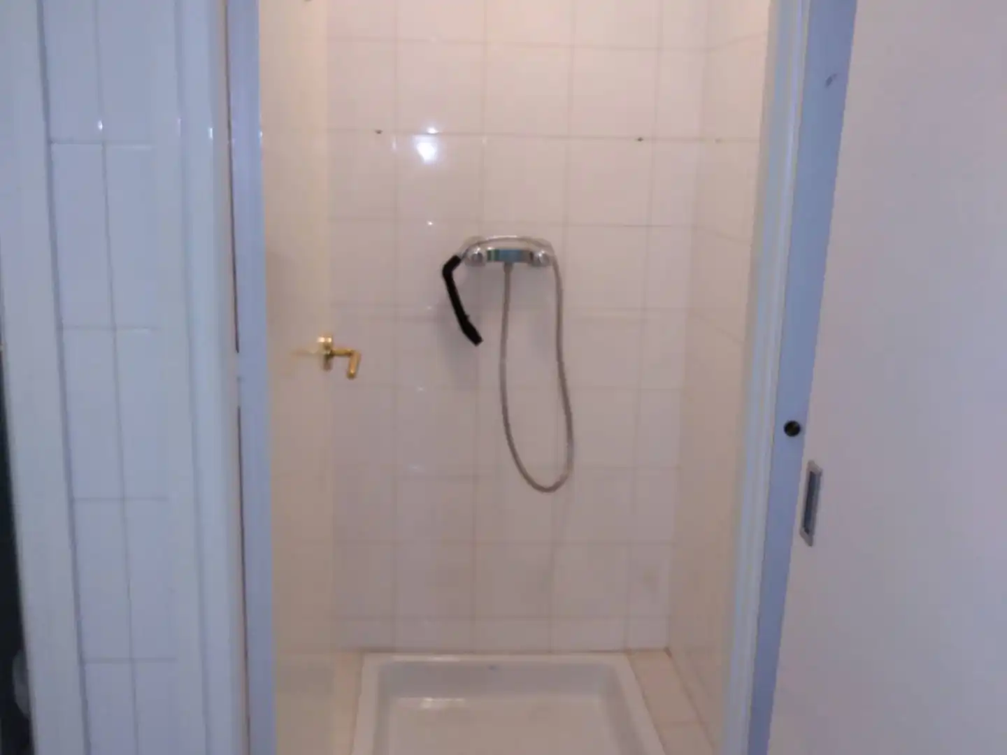 Baño de Local de alquiler en  Logroño con Aire acondicionado y Amueblado