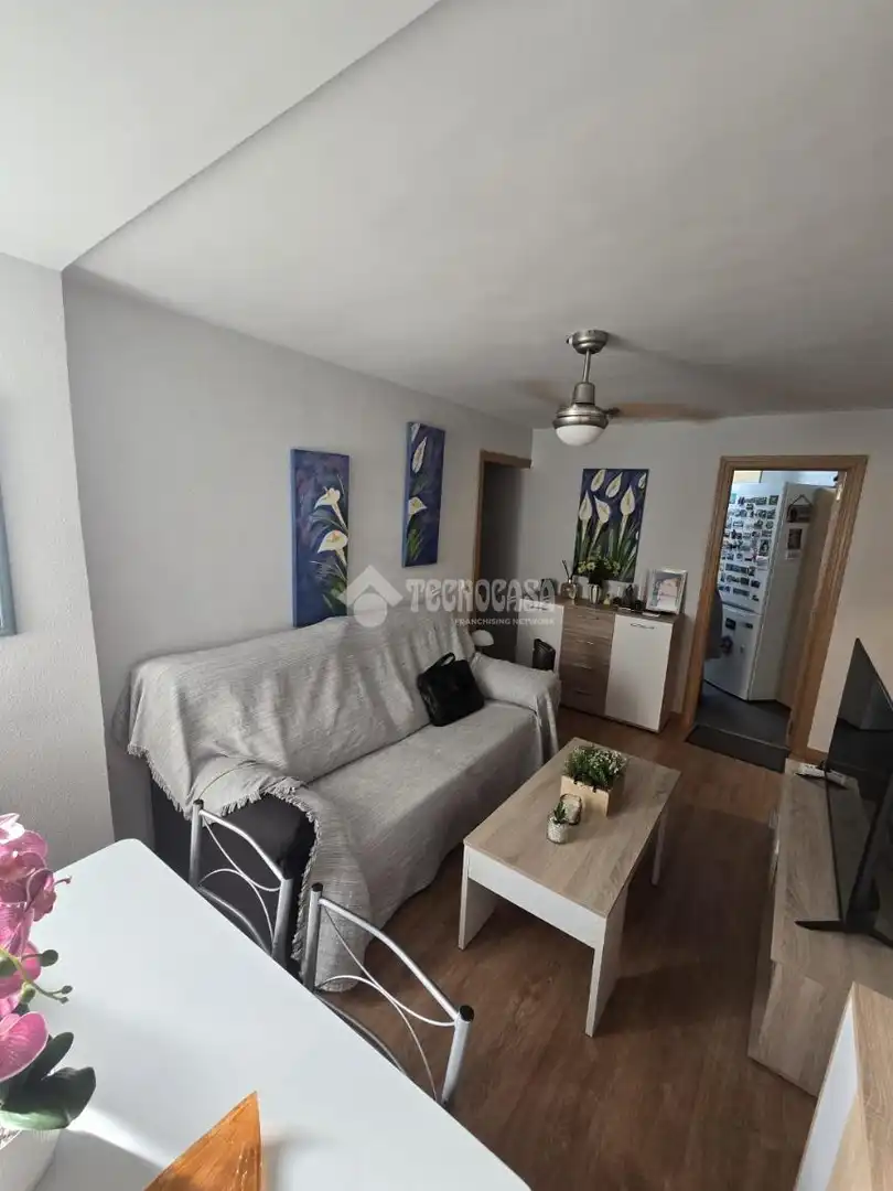 Sala d'estar de Pis en venda en Madrid