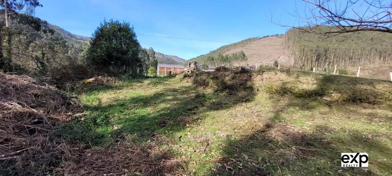 Detached homes for sale in O Valadouro    with Furnished