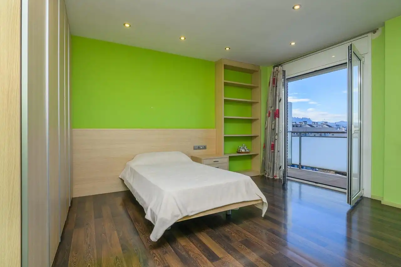 Habitación de Ático en venta en Manresa con Aire acondicionado, Calefacción y Parquet