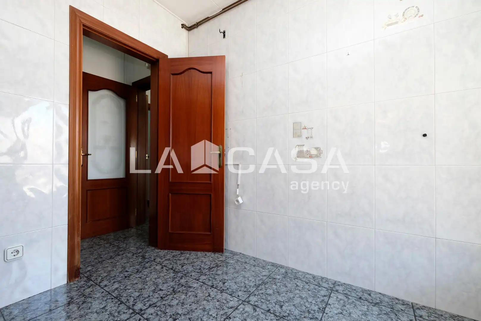 Flat for sale in Barcelona  with Heating and Terrace