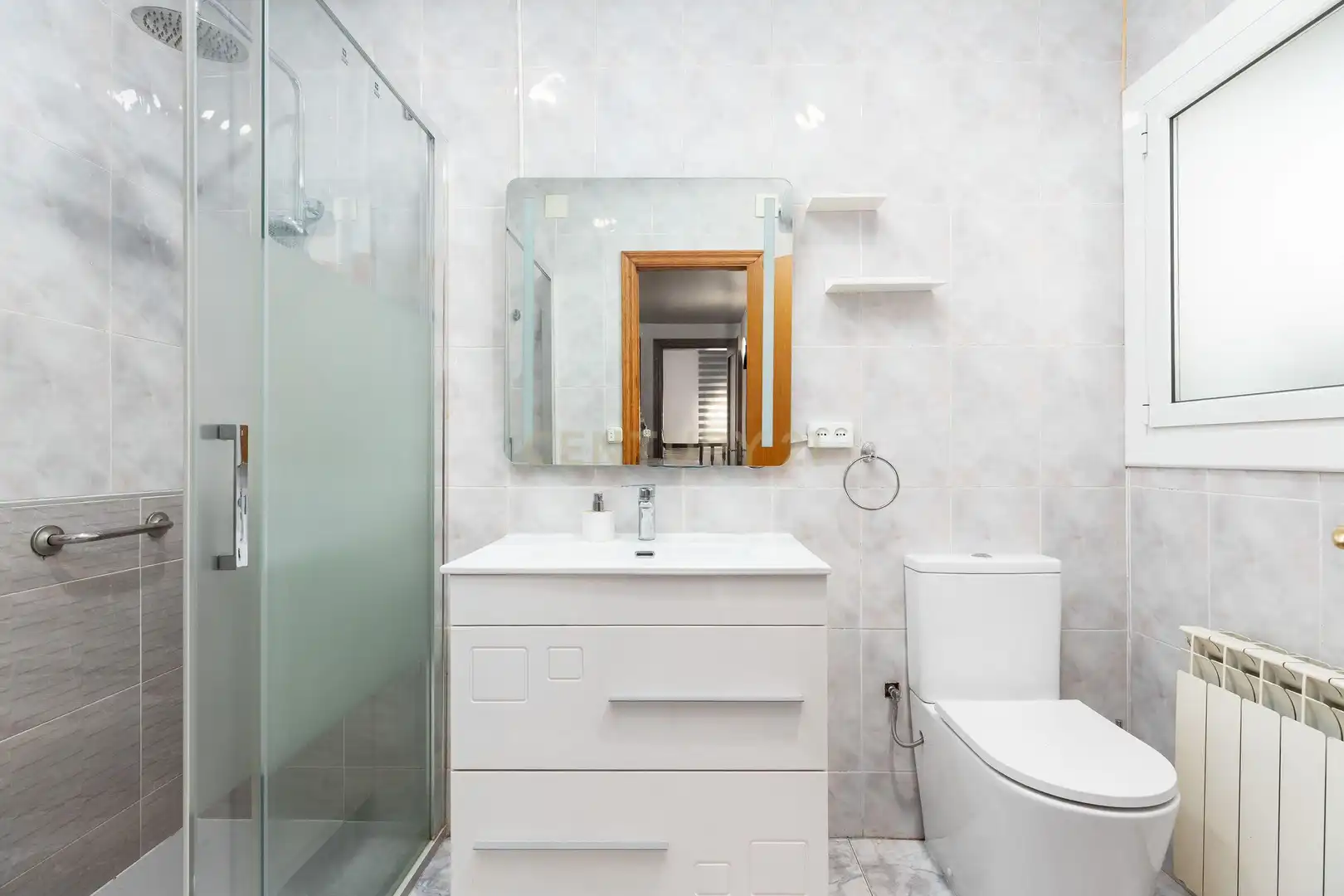 Baño de Casa o chalet en venta en Lliçà d'Amunt con Aire acondicionado, Microondas y TV