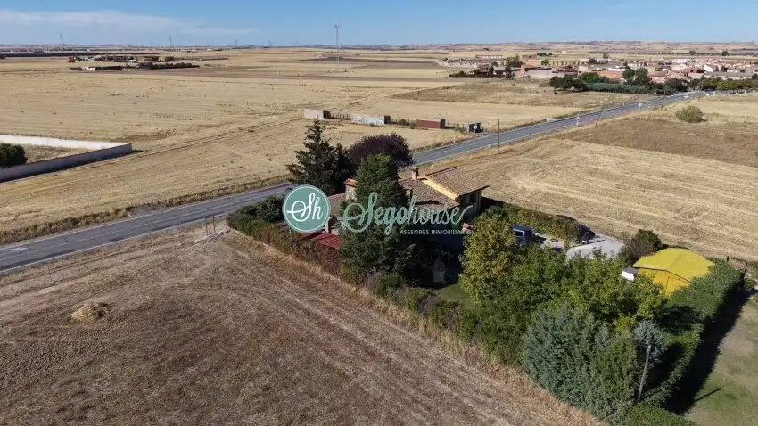 Detached house with garden for sale in Valverde del Majano, imagen 8
