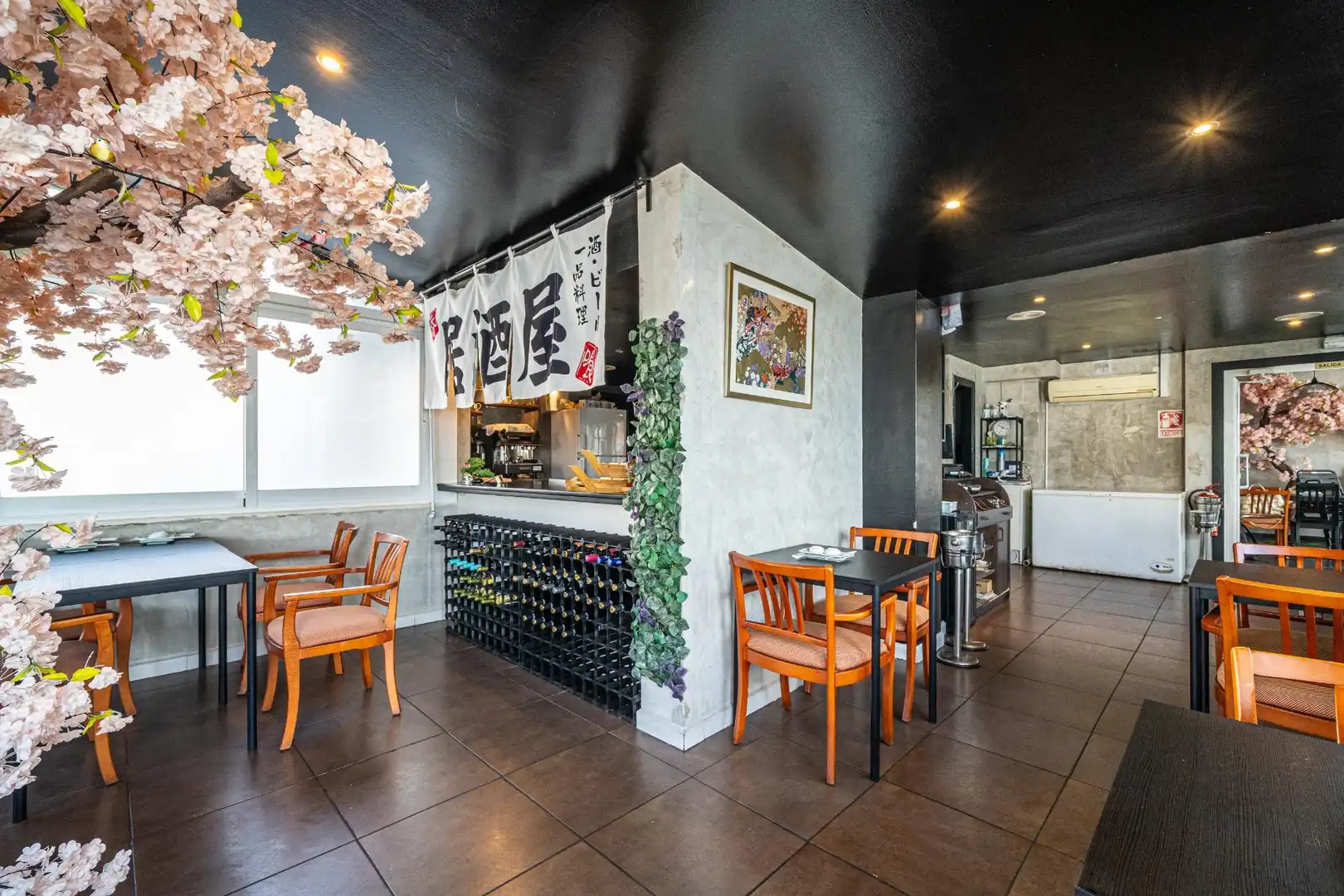 Local comercial en traspaso en Avenida JOAN MIRO, imagen 4