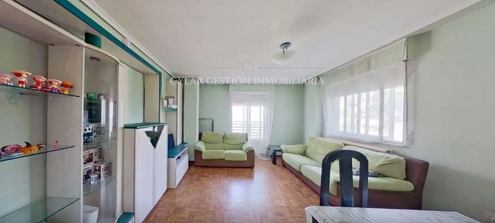 Sala d'estar de Pis en venda en Salamanca amb Calefacció, Terrassa i Moblat