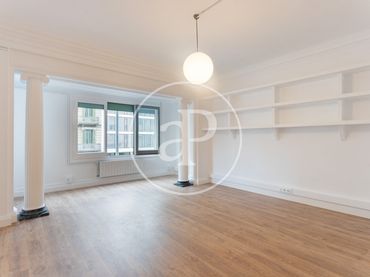Wohnung mit Balkon zur Miete in Carrer d'Aragó