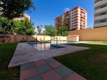 Apartament amb piscina de lloguer a Castillo Sohail - Myramar
