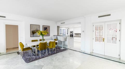 Foto 3 de Planta baja de alquiler en Divina Pastora, Marbella