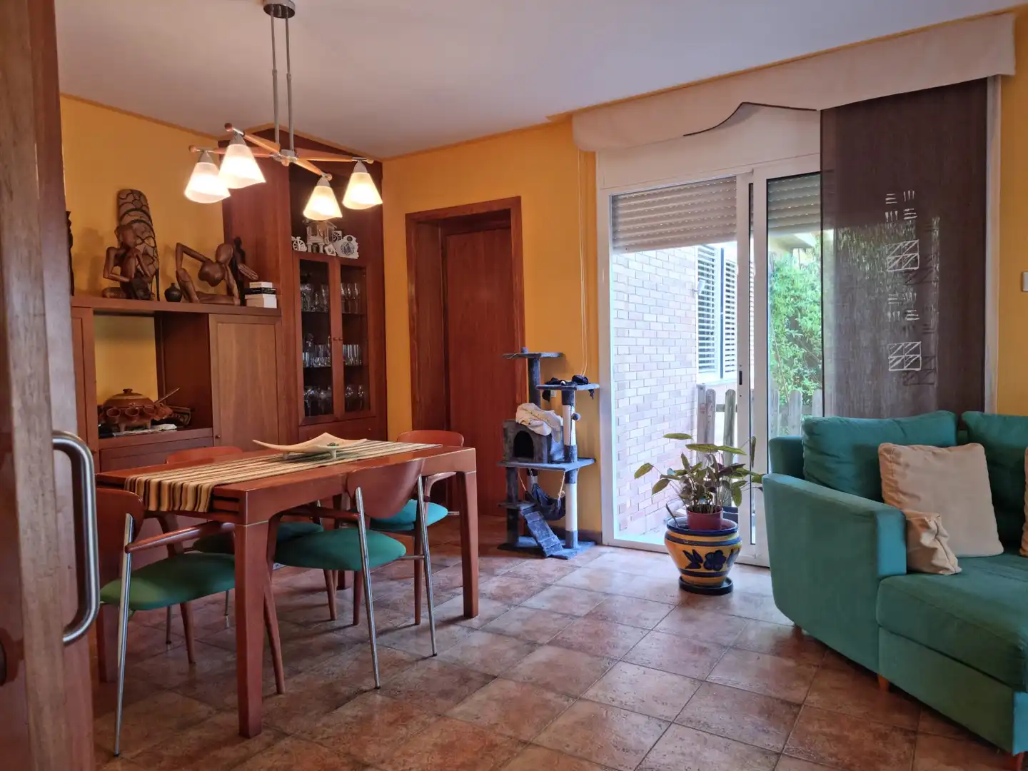 Menjador de Casa o xalet en venda en Vilanova del Vallès amb Calefacció, Jardí privat i Terrassa