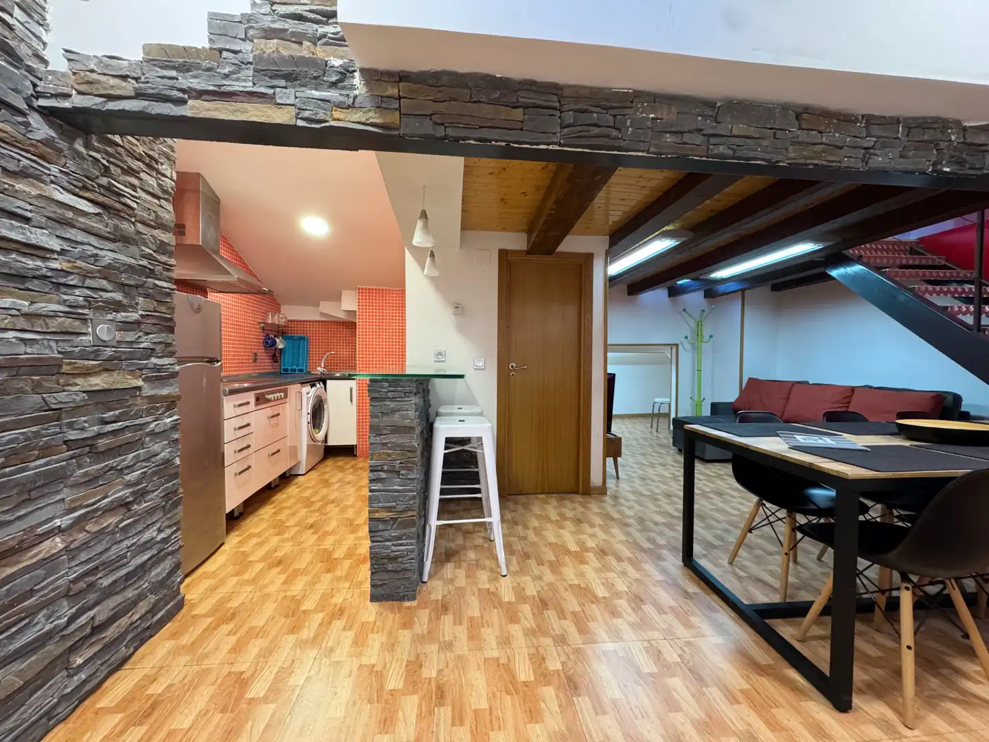 Ático en venta en Jaca con Terraza, Trastero y Amueblado