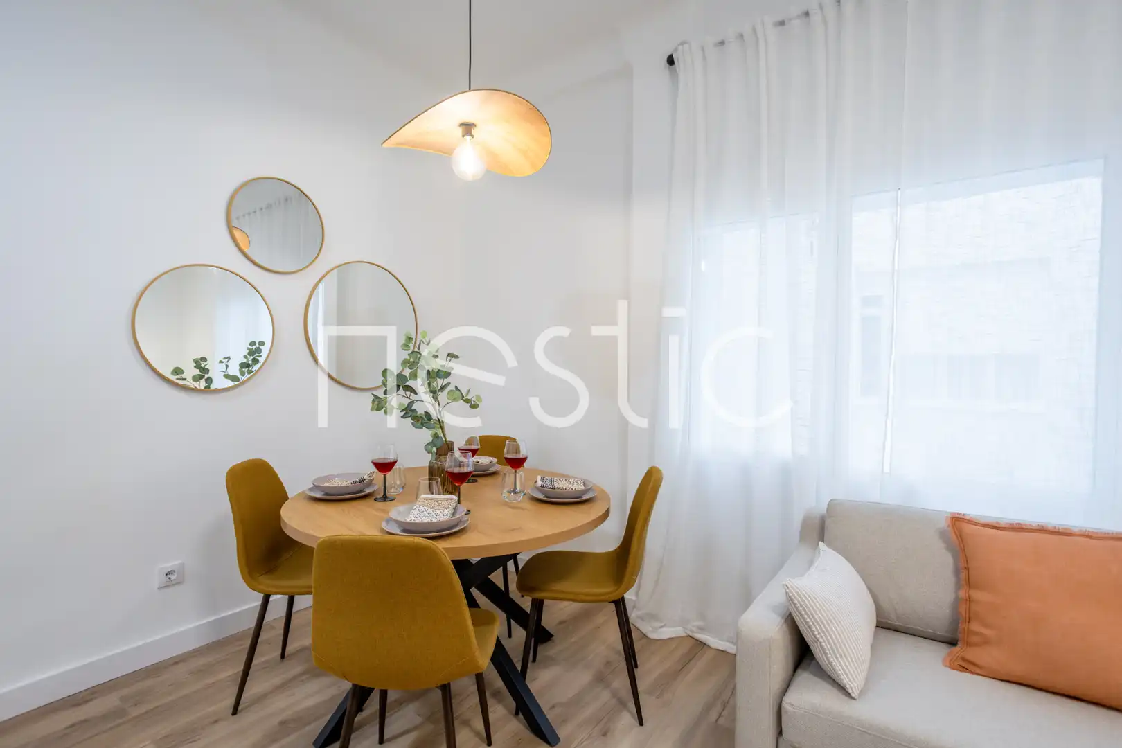 Dining room of Apartments for rent in Madrid  with Heating, Furnished and Washing machine