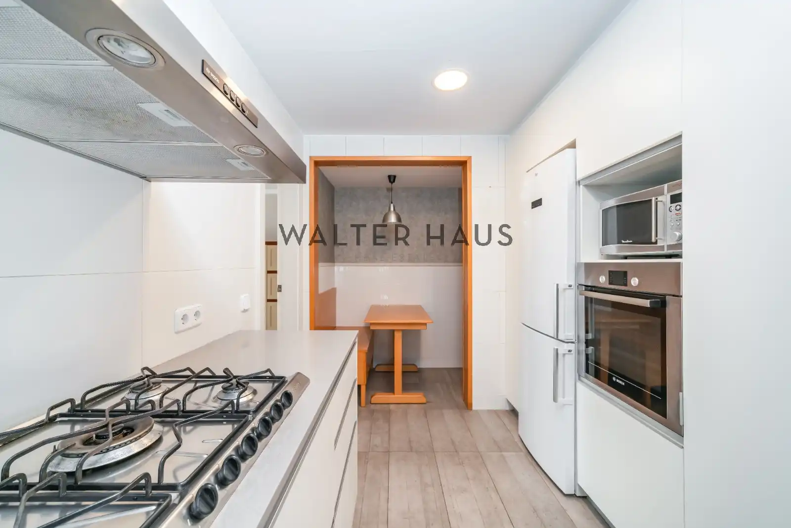 Küche von Wohnung zum Verkauf in Barcelona mit Klimaanlage, Heizung und Parkett