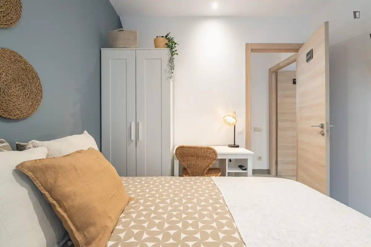 Habitación en Sants-Badal