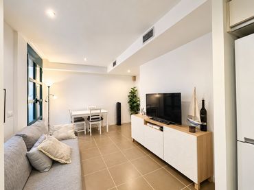 Appartamento con balcone in vendita a Carrer de les Illes