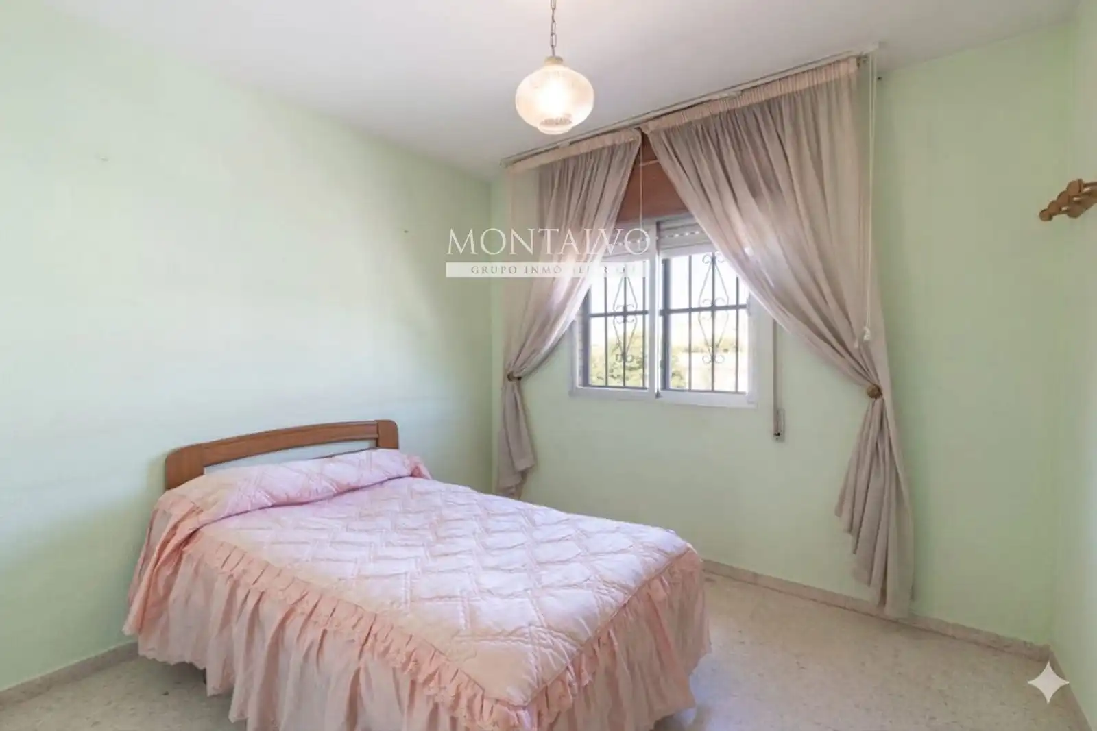 Bedroom of Houses for sale in Atarfe  with Heating and Storage room