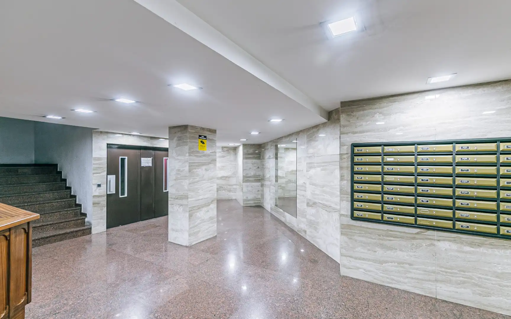 Ático en venta en Barcelona con Calefacción y Terraza