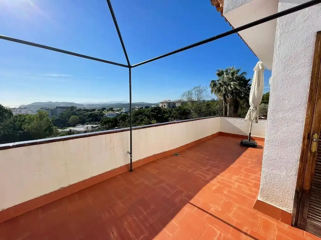 Casa con jardín en venta en Mas Baell - Can Carbó, imagen 5
