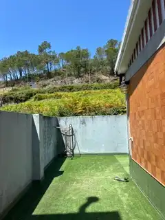 Terrassa de Casa o xalet en venda en Pontevedra Capital  amb Calefacció, Traster i Moblat