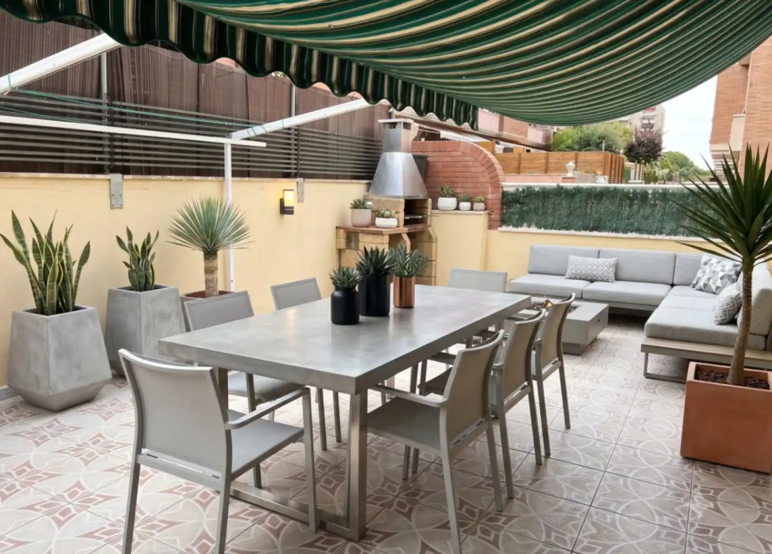 Terrassa de Casa adosada en venda en Vilassar de Mar amb Jardí privat, Terrassa i Piscina