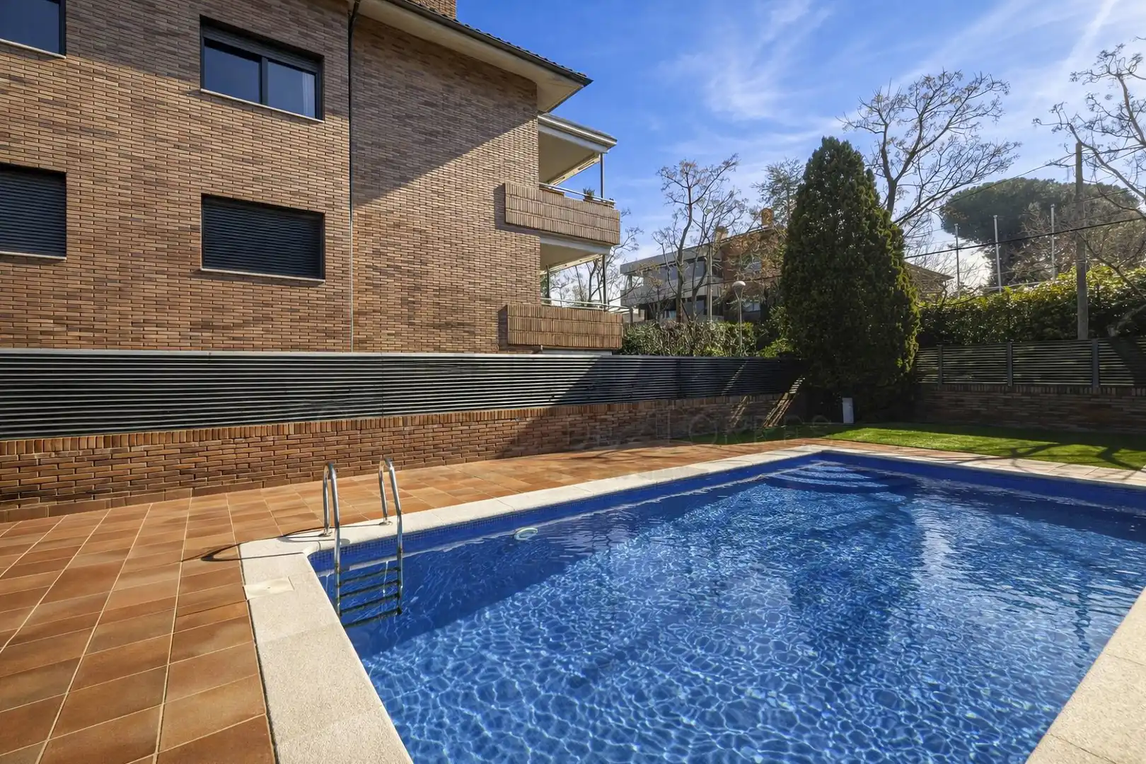 Swimming pool of Attic for sale in Sant Cugat del Vallès  with Air Conditioner, Heating and Terrace