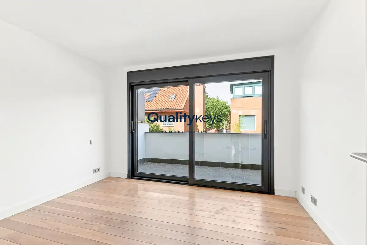 Terraza de Casa o chalet en venta en Madrid con Aire acondicionado, Calefacción y Jardín privado