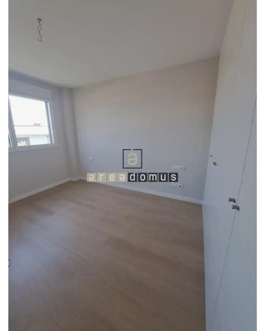 Habitación de Piso en venta en Sant Feliu de Llobregat con Calefacción, Jardín privado y Piscina