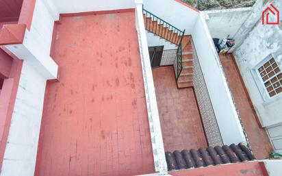 Jardí de Casa adosada en venda en Arcos de la Frontera amb Aire condicionat, Terrassa i Traster