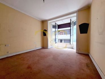 Appartement avec balcon à vendre à Calle San Bernardo