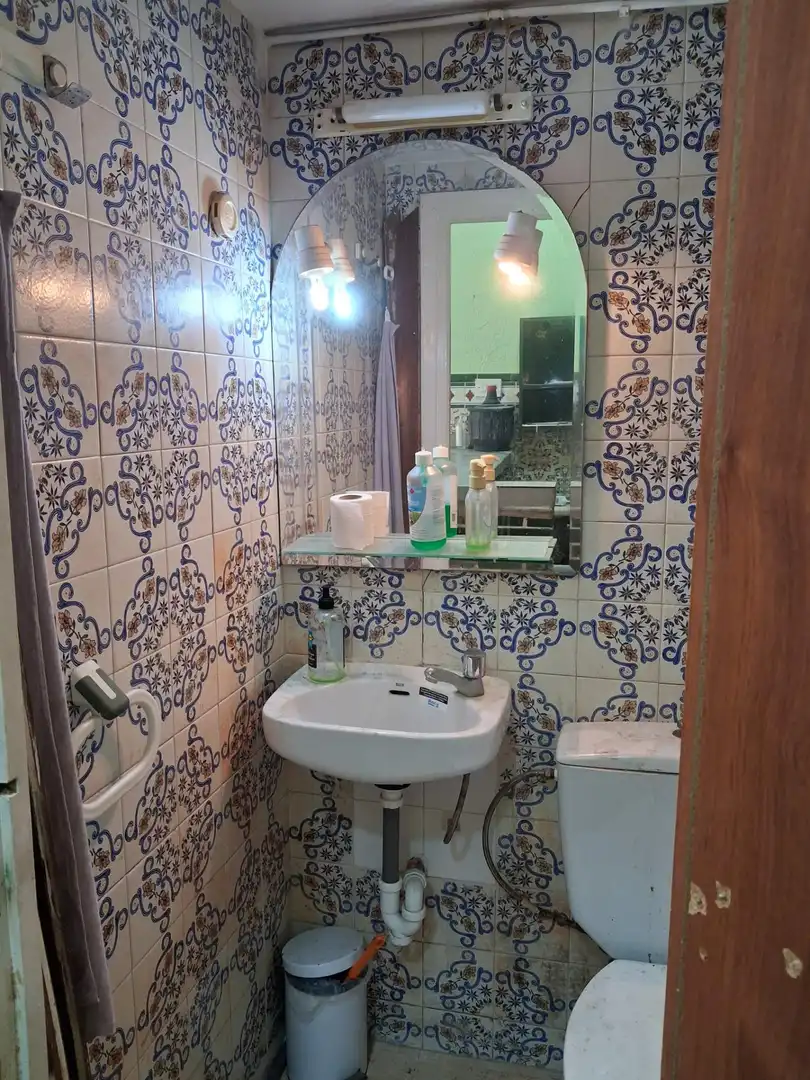 Bany de Local de lloguer en Cádiz