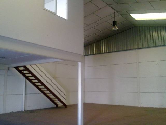 Nave industrial en Alquiler en Palmete