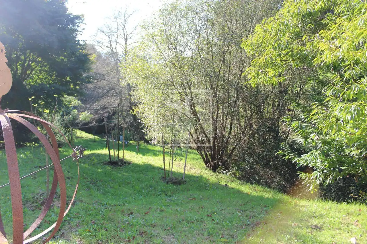 Casa o xalet en venda en Gondomar amb Calefacció, Jardí privat i Moblat