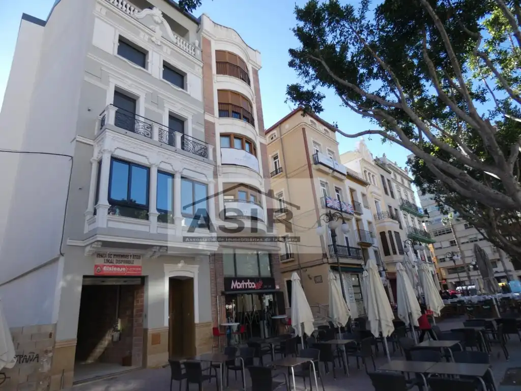Business premises for sale in Casc Urbà, imagen 14