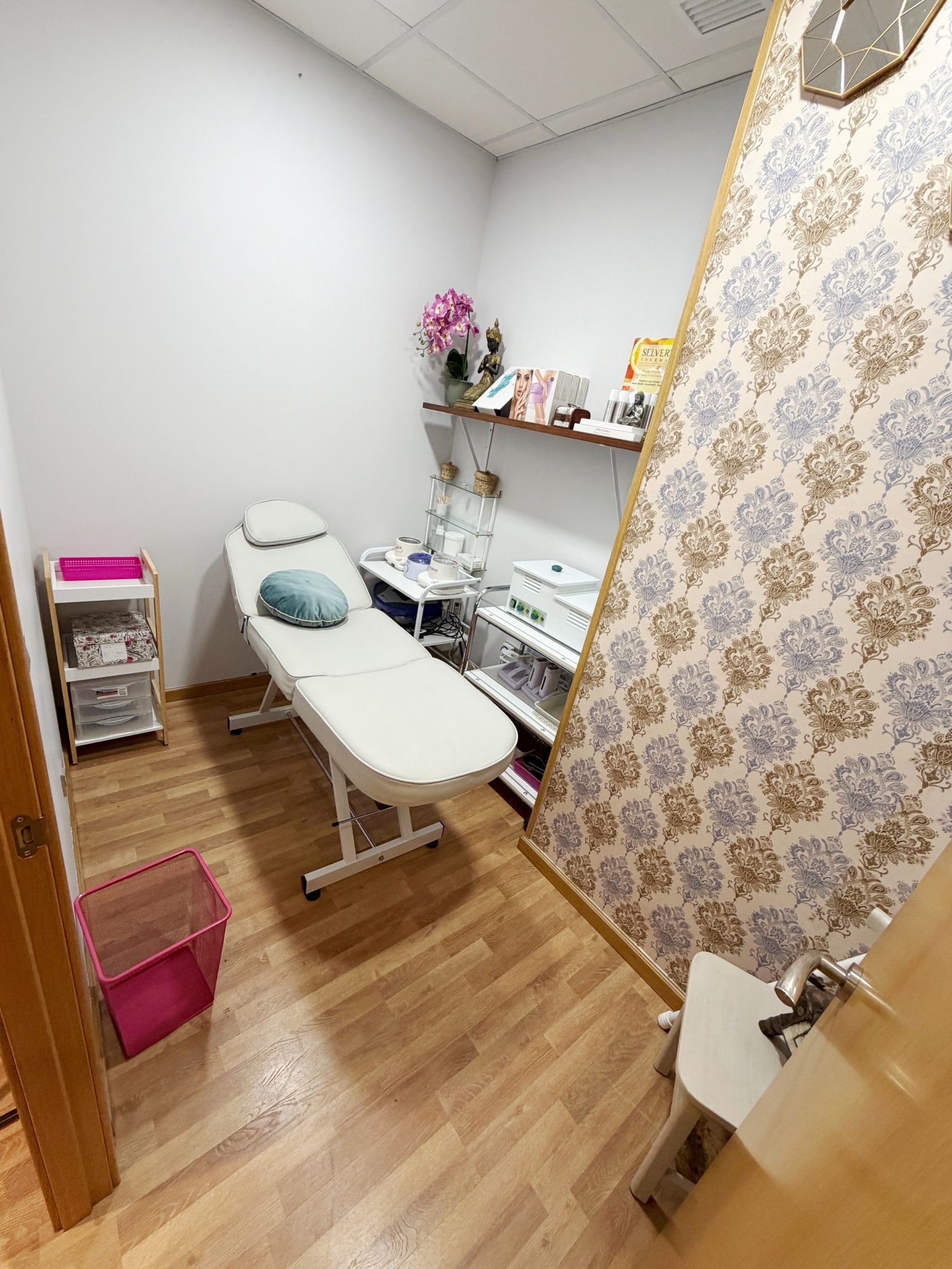 Local de lloguer a Avilés - CALLE DOCTOR MARAÑON, El Carbayedo - El Quirinal