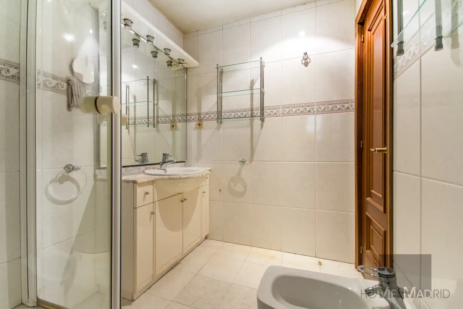 Bathroom of Attic for sale in Madrid  with Air Conditioner, Heating and Terrace