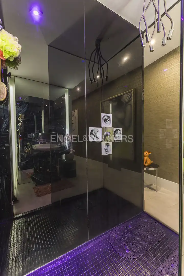 Bathroom of Flat for rent in Madrid  with Air Conditioner, Heating and Parquet flooring
