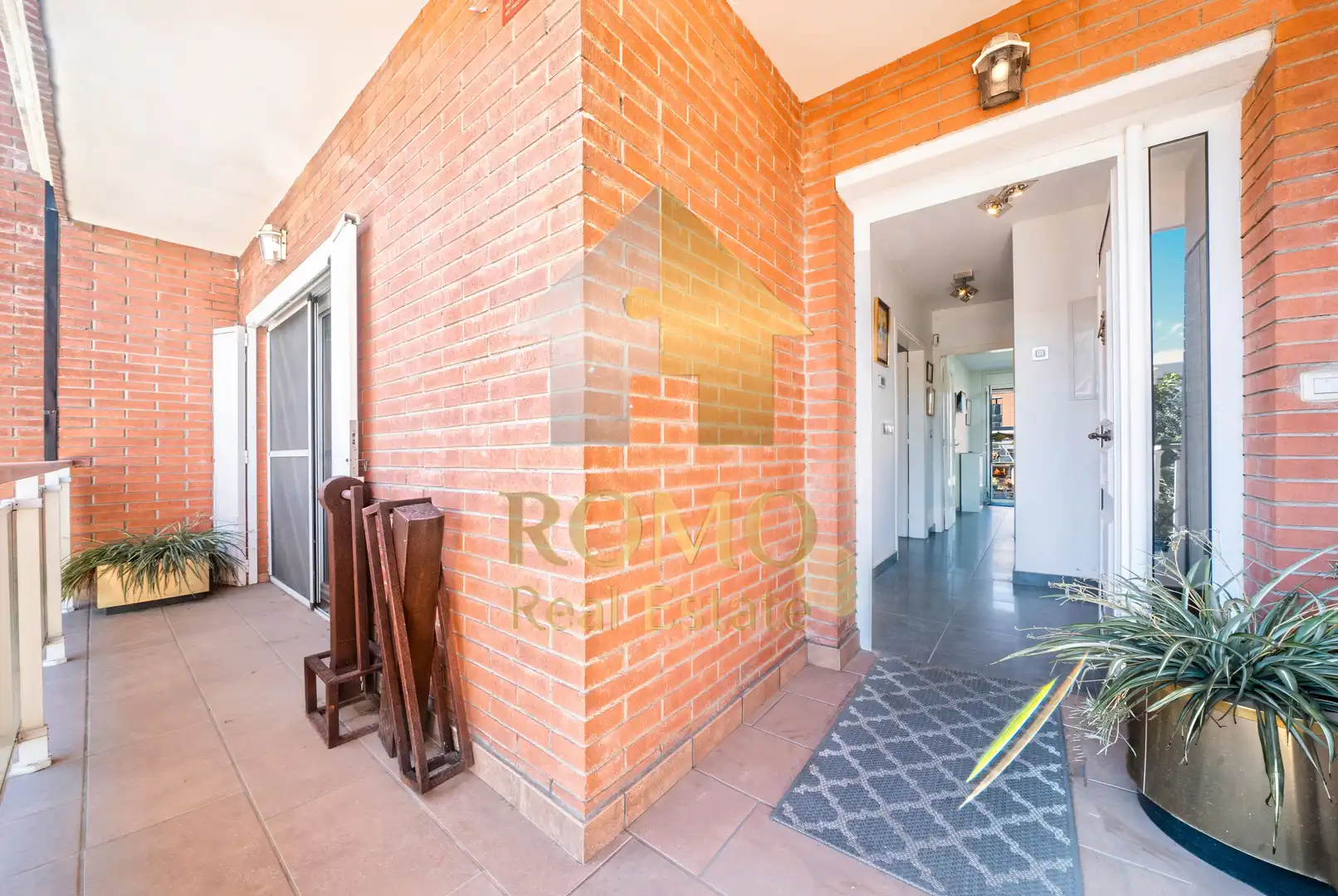 Vista exterior de Casa o chalet en venta en Santa Perpètua de Mogoda con Aire acondicionado, Calefacción y Jardín privado