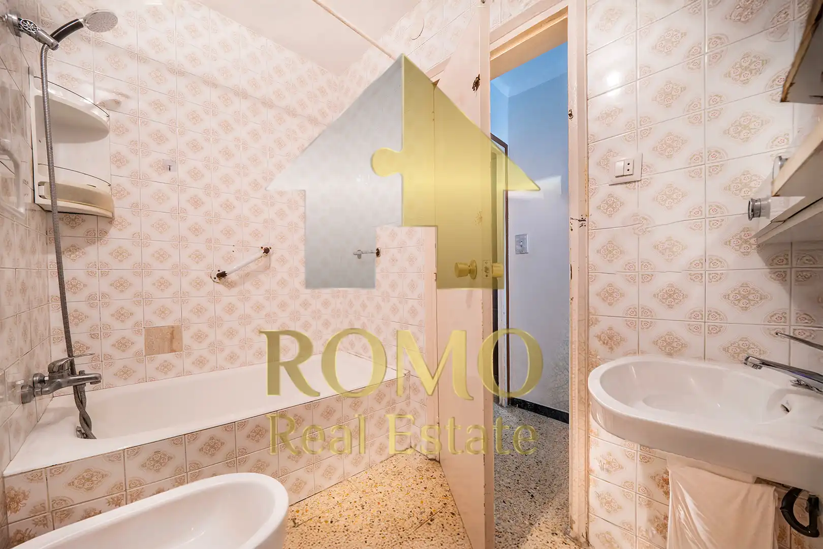 Badezimmer von Wohnung zum Verkauf in Santa Perpètua de Mogoda mit Balkon
