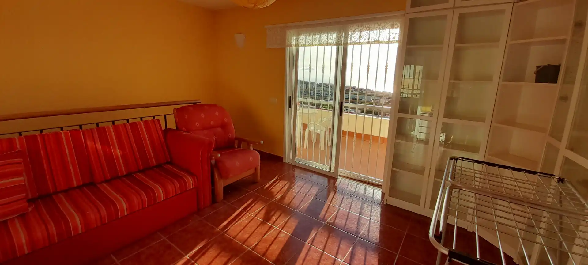 Sala de estar de Casa adosada de alquiler en Santa Cruz de Tenerife con Aire acondicionado, Terraza y Amueblado