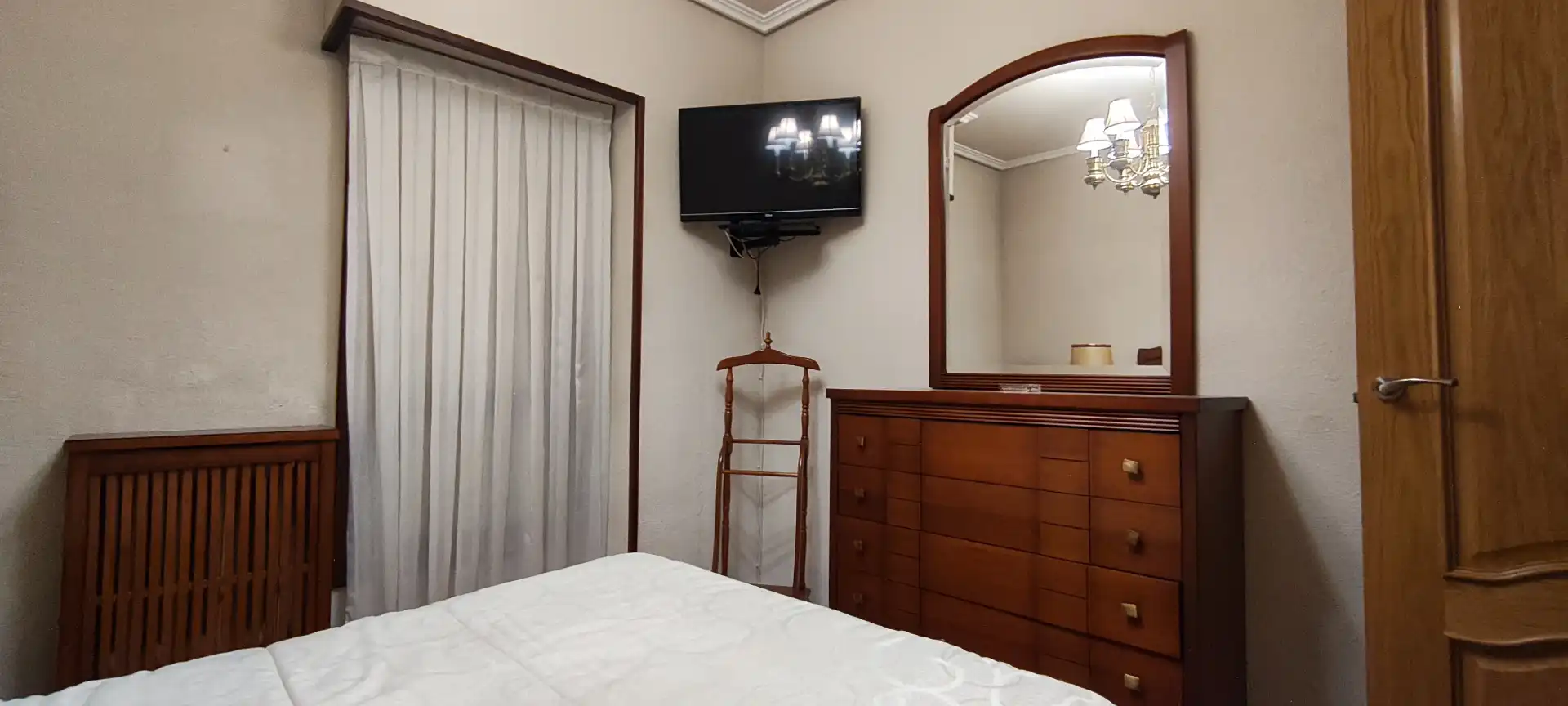 Habitación de Piso en venta en  Logroño con Calefacción, Parquet y Trastero