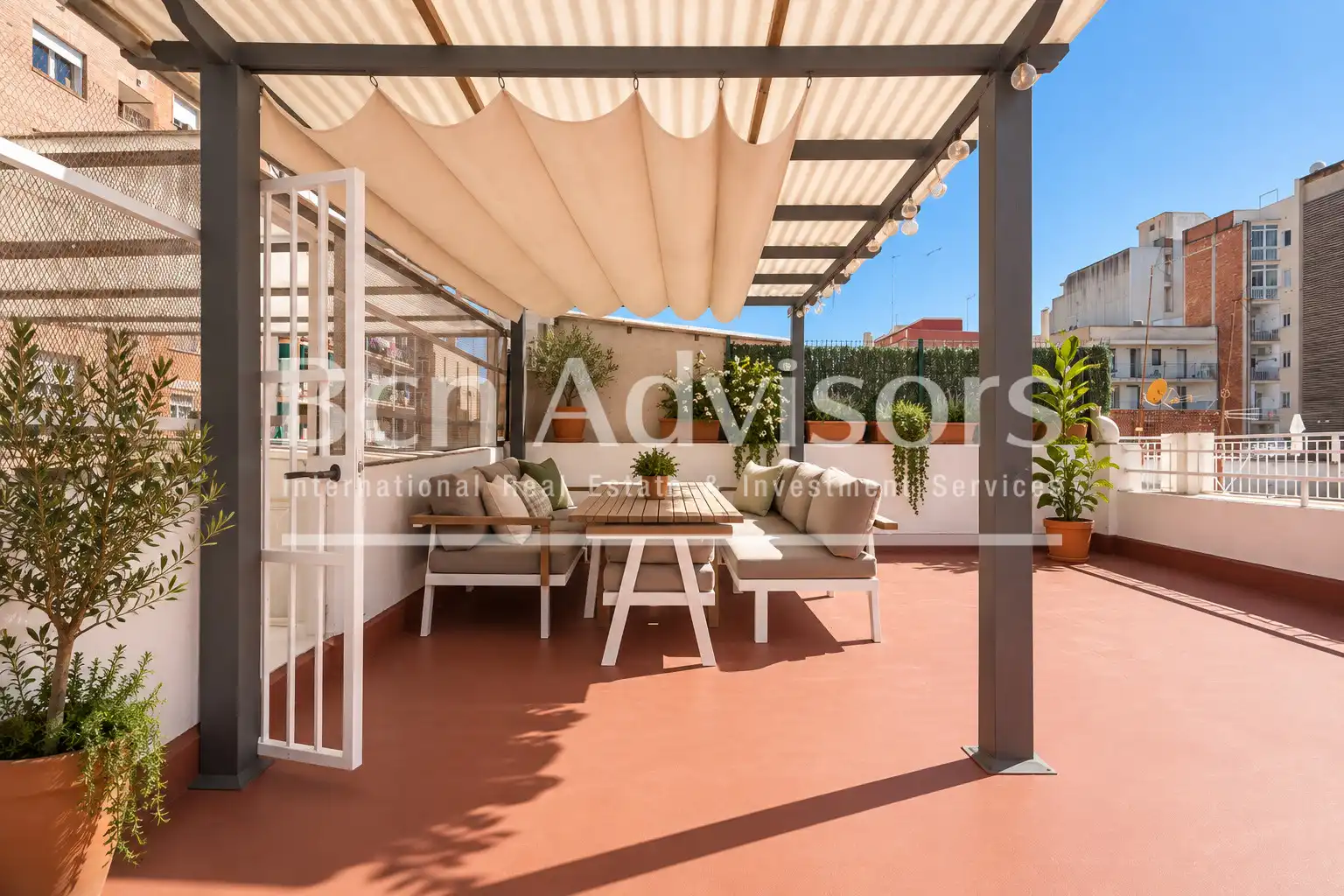 Terrassa de Casa o xalet en venda en Barcelona amb Aire condicionat, Calefacció i Terrassa