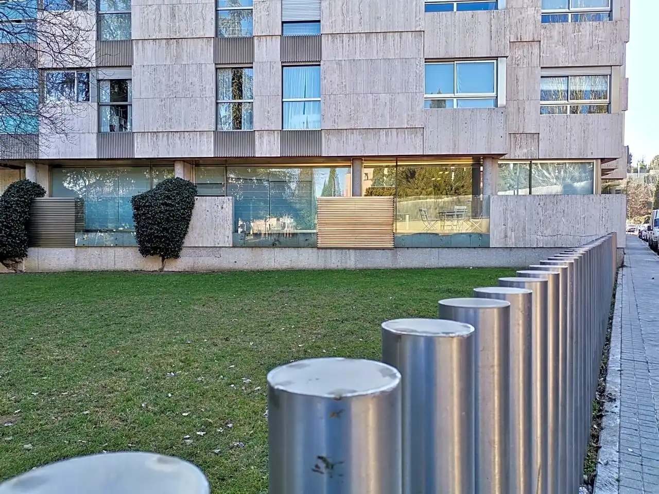 Außenansicht von Büro zur Miete in Madrid mit Klimaanlage und Heizung