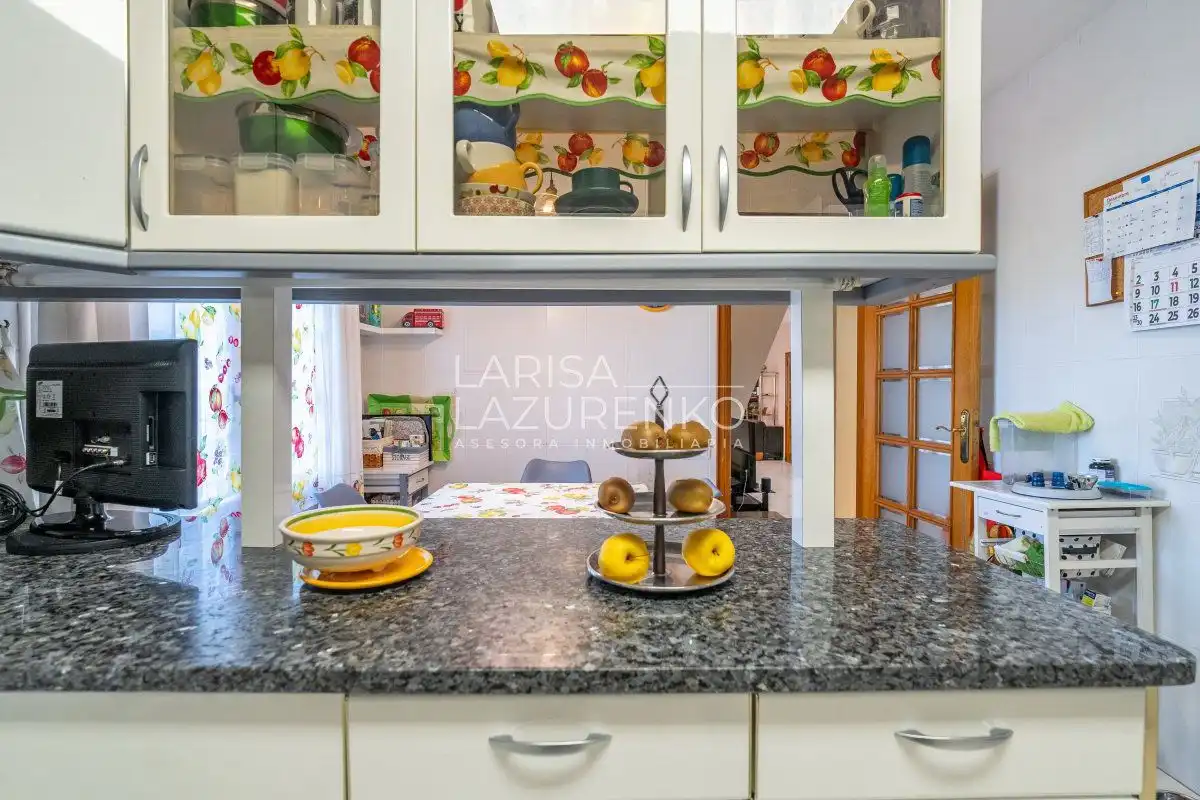 Cuina de Casa o xalet en venda en Tarragona amb Aire condicionat, Calefacció i Jardí privat