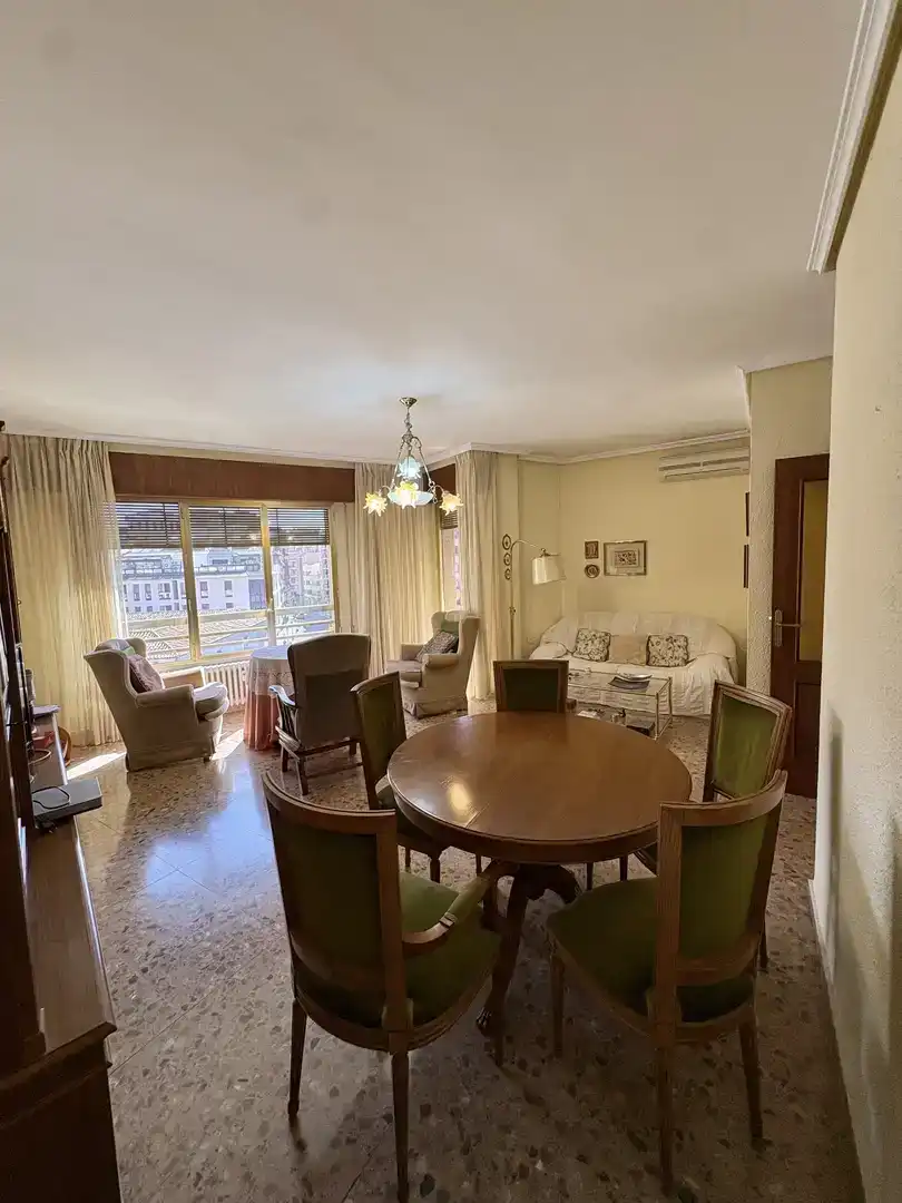 Wohnzimmer von Wohnung zum Verkauf in  Albacete Capital mit Klimaanlage und Balkon