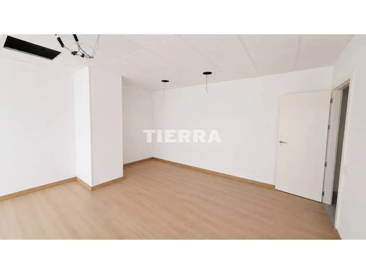 Schlafzimmer von Geschaftsraum zur Miete in Murcia