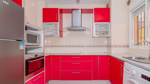 Foto 3 de Casa adosada en venta en Plaza Leonardo Da Vinci, San Francisco - Chorillo, Las Gabias